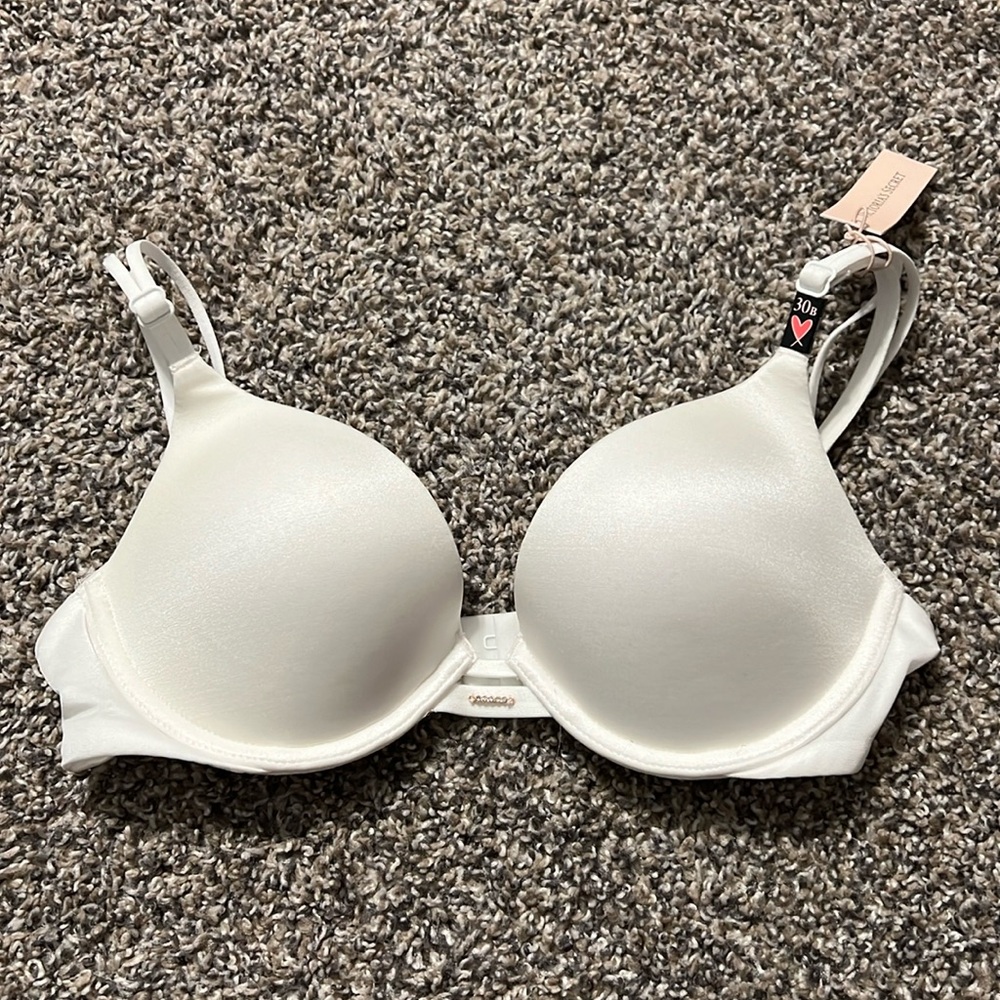 New, White, size 30B Very Sexy Push Up Bra